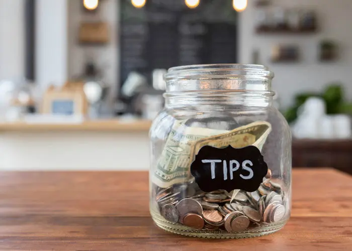 Tipping-in-Egypt