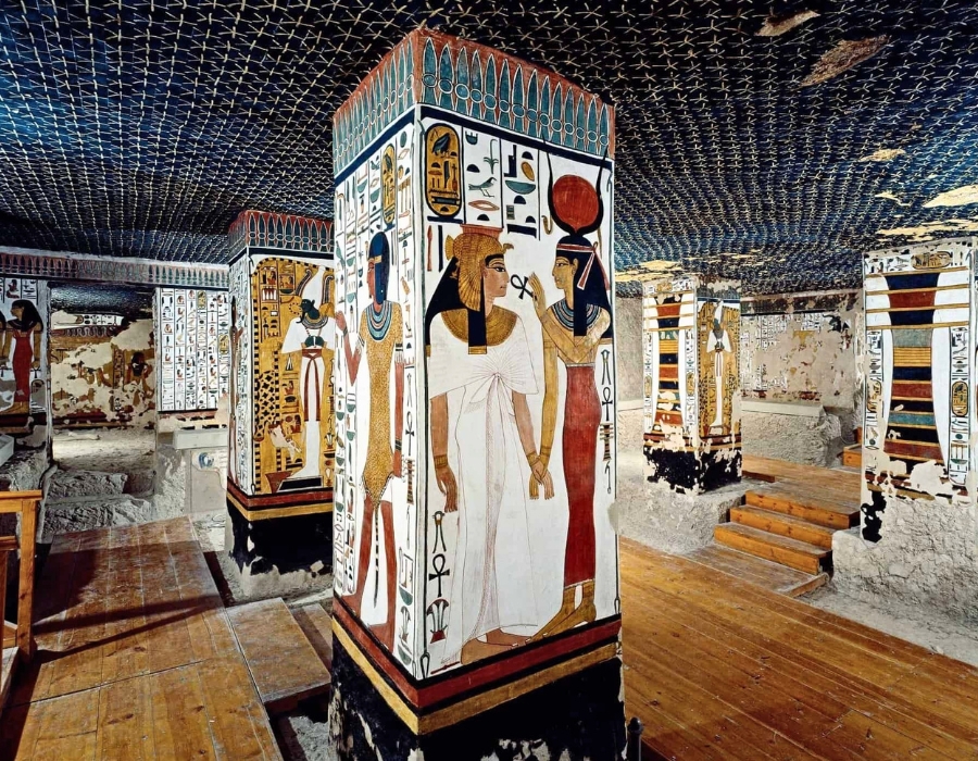 Who Was Queen Nefertari? Life, Tomb & Legacy 1 Queen Nefertari